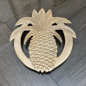 Vintage Brass Pineapple Trivet / Wall Hanging / Hot Plate